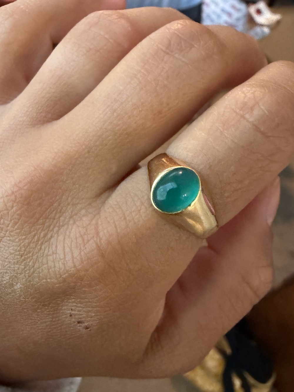 18k gold chrysoprase ring